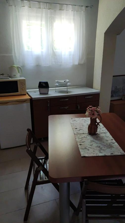 Apartment Dalma Podgora Esterno foto